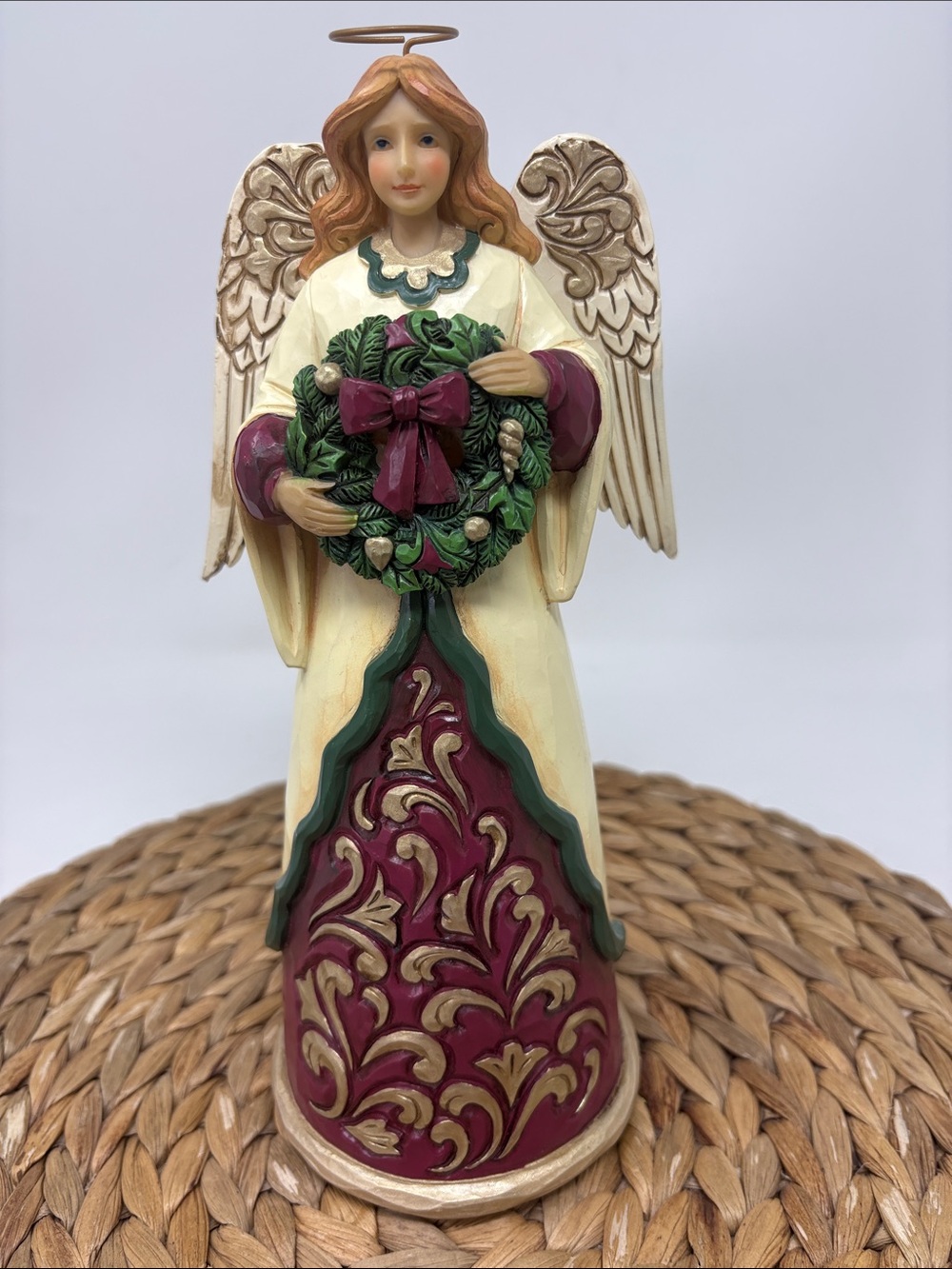 JIM SHORE Heartwood Creek 6008122 NWT Embrace the Season 2020 Angel with Wreath